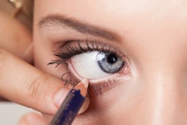 Secretos revelados: por qué el delineador blanco en la línea de agua es un básico del maquillaje
